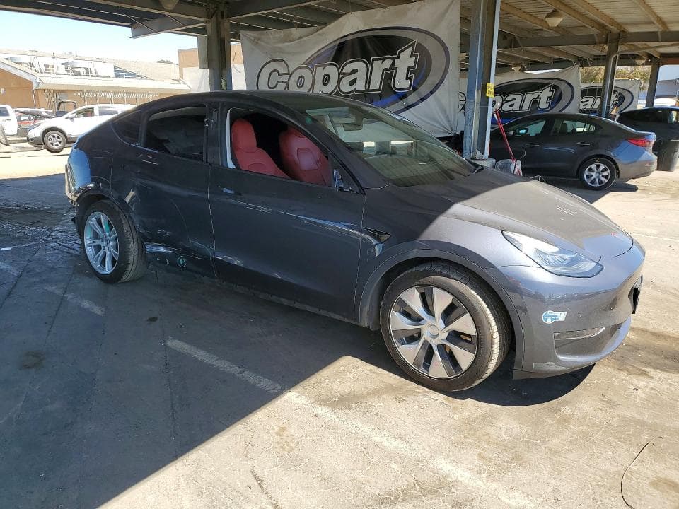 2021 TESLA MODEL Y 4