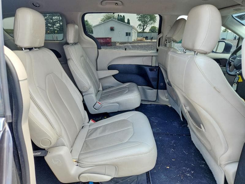 2017 CHRYSLER PACIFICA TOURING L 11