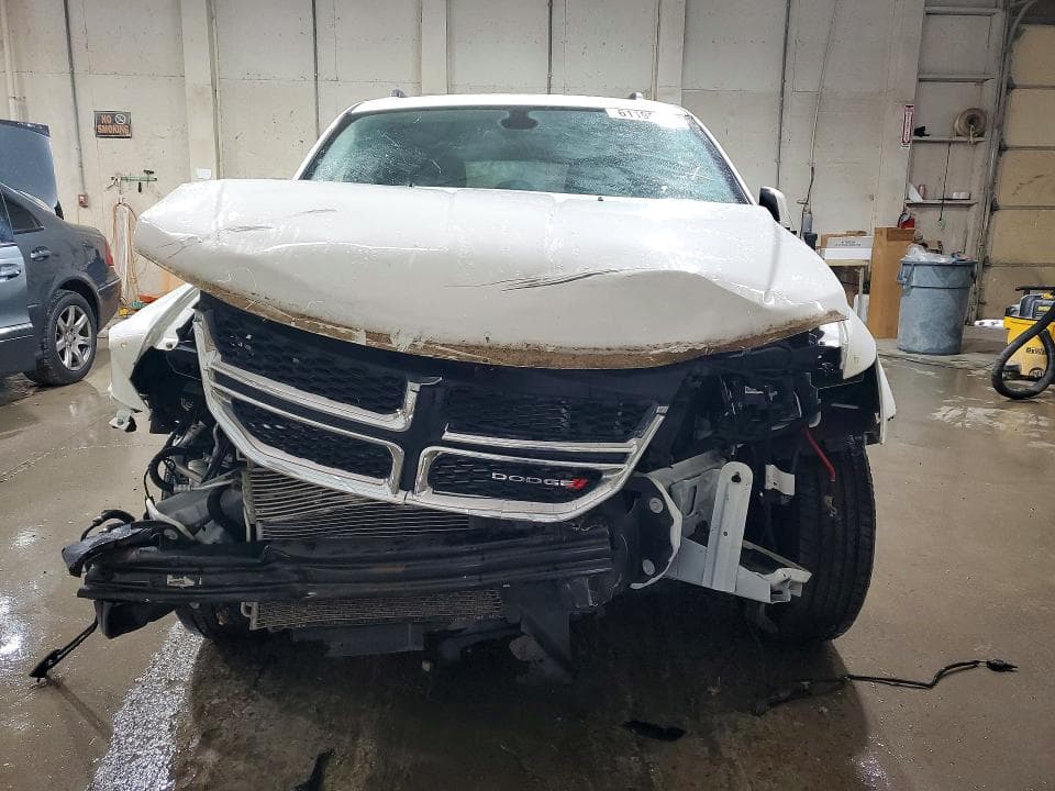 2019 DODGE JOURNEY SE 5