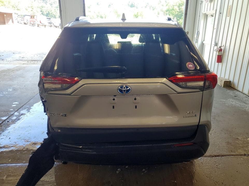 2021 TOYOTA RAV4 HYBRID XLE PREMIUM 6