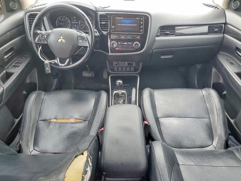 2017 MITSUBISHI OUTLANDER SE 8