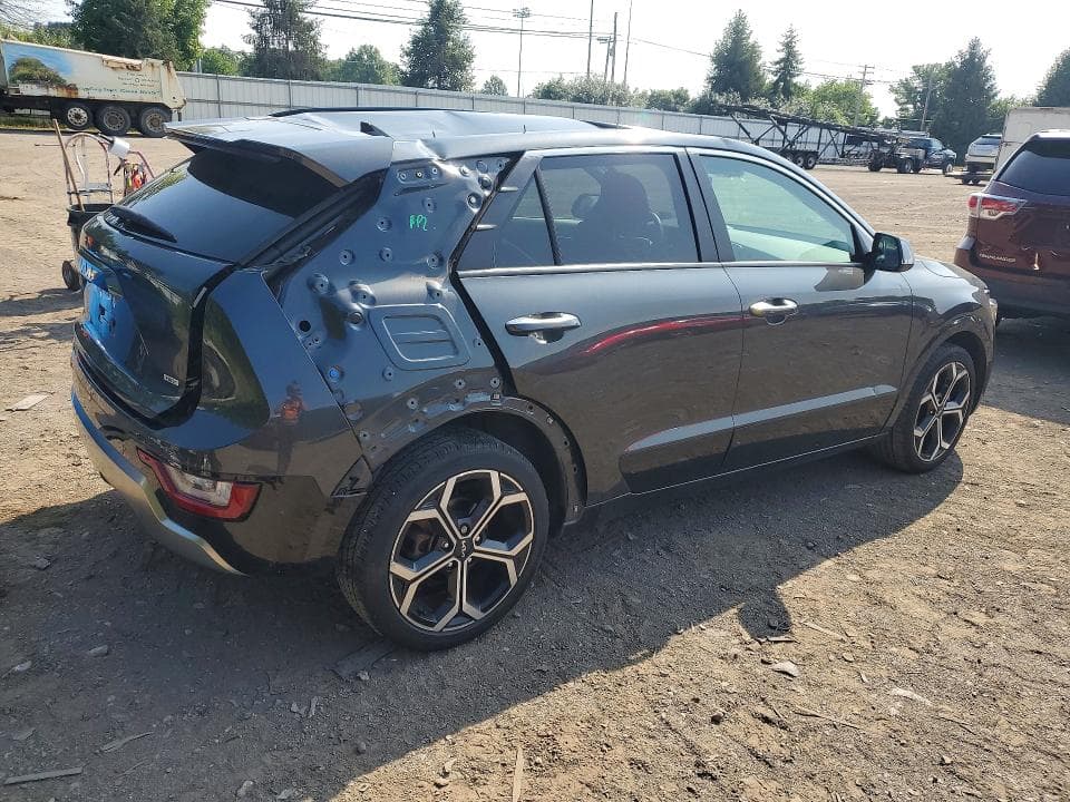 2023 KIA NIRO SX SX 3