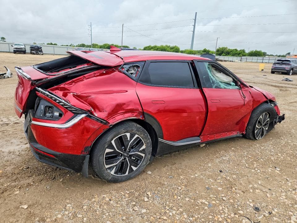 2022 KIA EV6 WIND 3