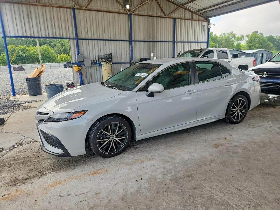 2022 TOYOTA CAMRY HYBRID SE - 1