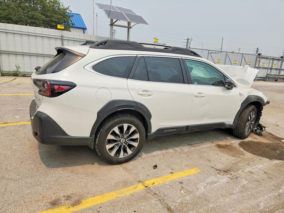 2023 SUBARU OUTBACK LIMITED 3