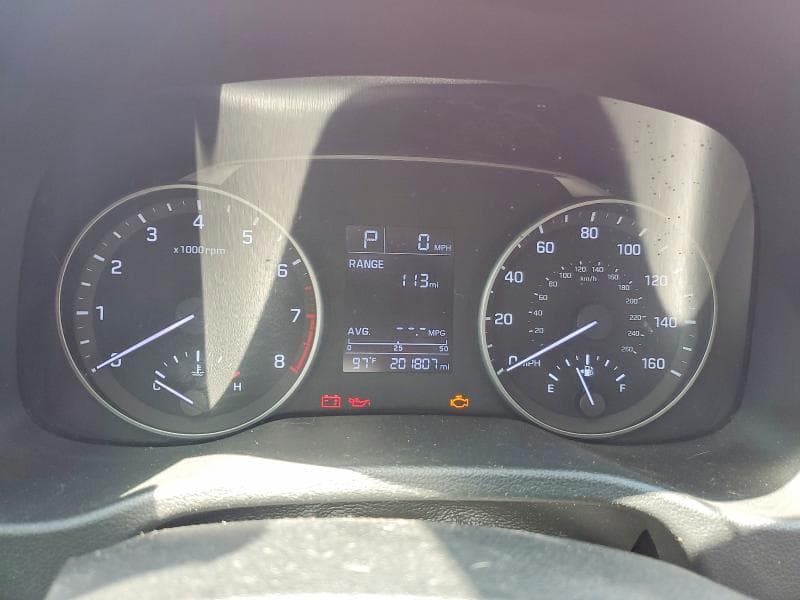 2017 HYUNDAI ELANTRA SE SE 9