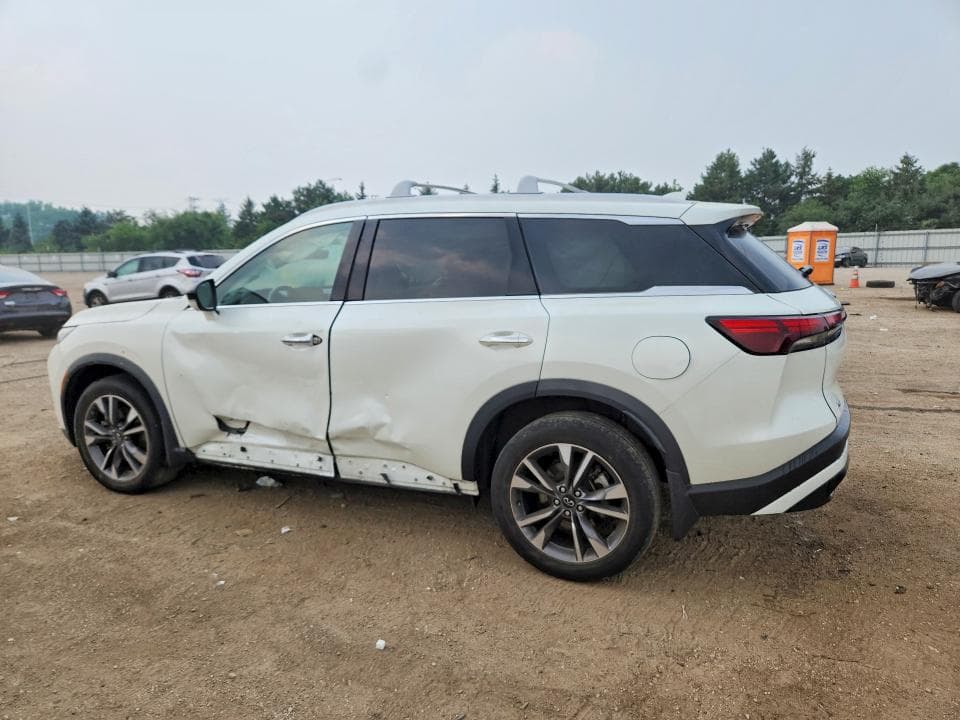 2023 INFINITI QX60 LUXE 2