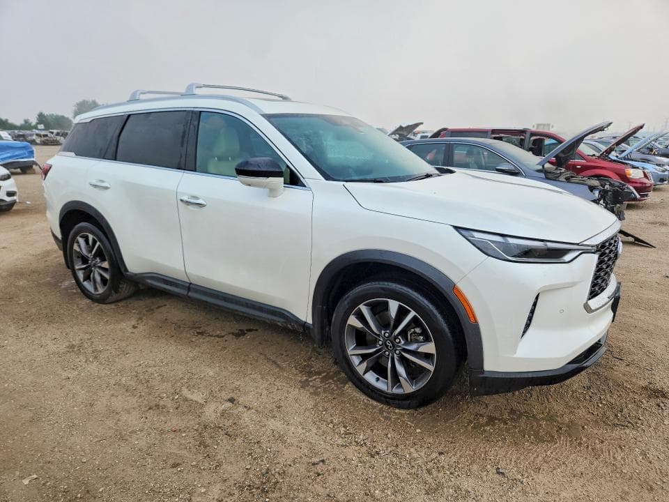 2023 INFINITI QX60 LUXE 4