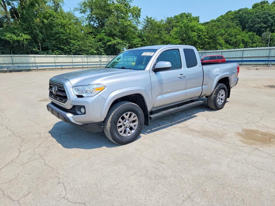 2017 TOYOTA TACOMA SR5 - 1