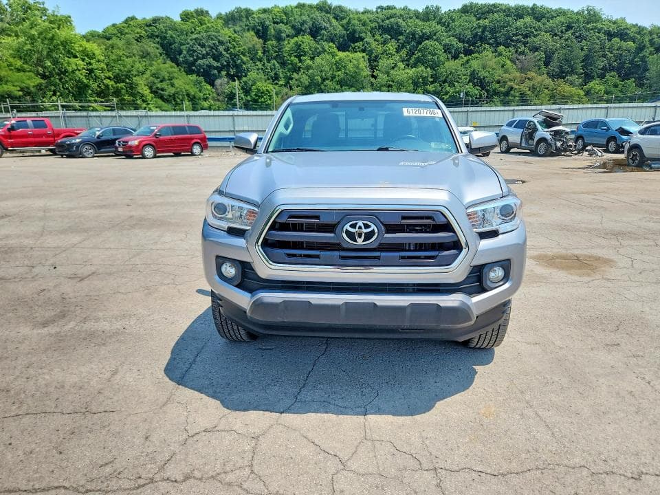 2017 TOYOTA TACOMA SR5 5