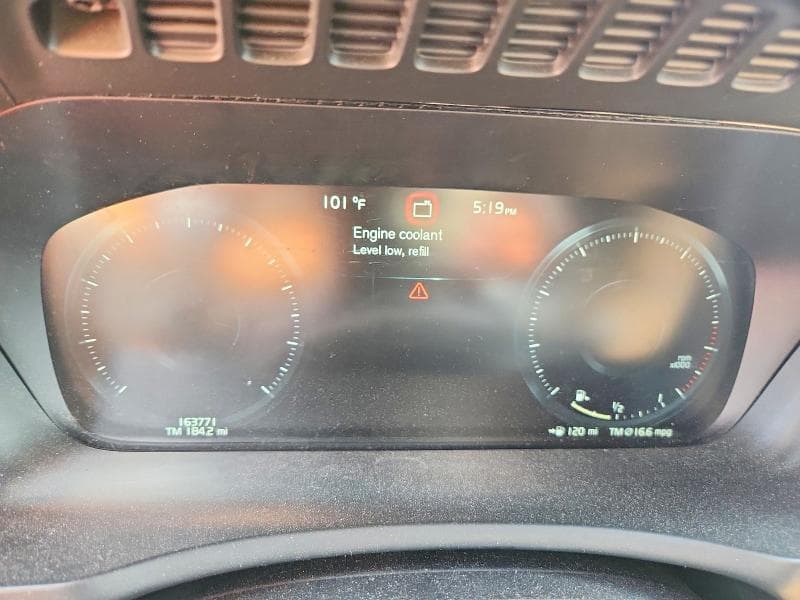 2018 VOLVO XC90 T6 T6 9