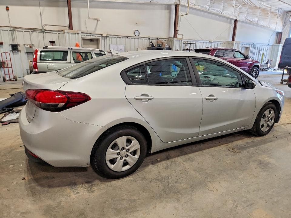 2017 KIA FORTE LX 3