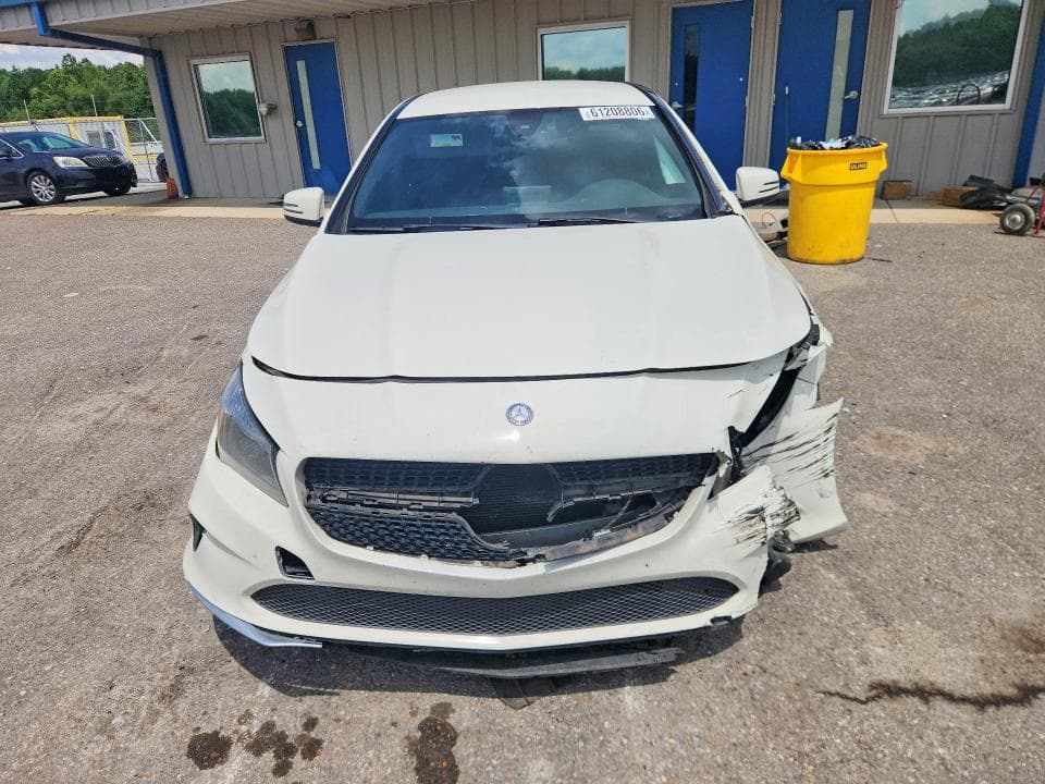 2017 MERCEDES-BENZ CLA 250 5