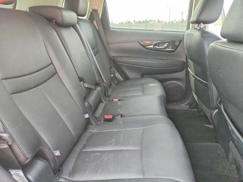 2019 NISSAN ROGUE S 11