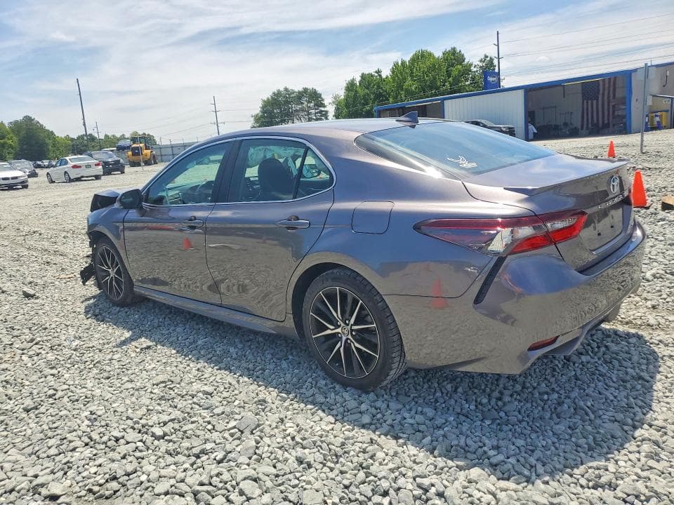 2024 TOYOTA CAMRY SE 2