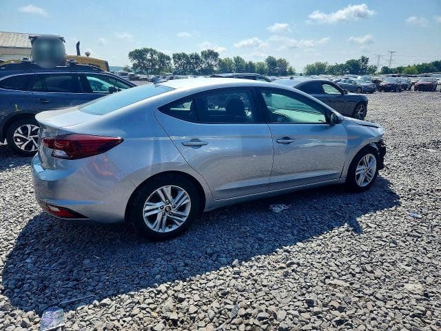 2020 HYUNDAI ELANTRA SEL 3