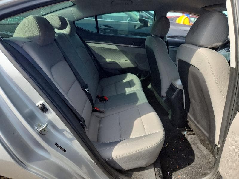 2017 HYUNDAI ELANTRA SE 10