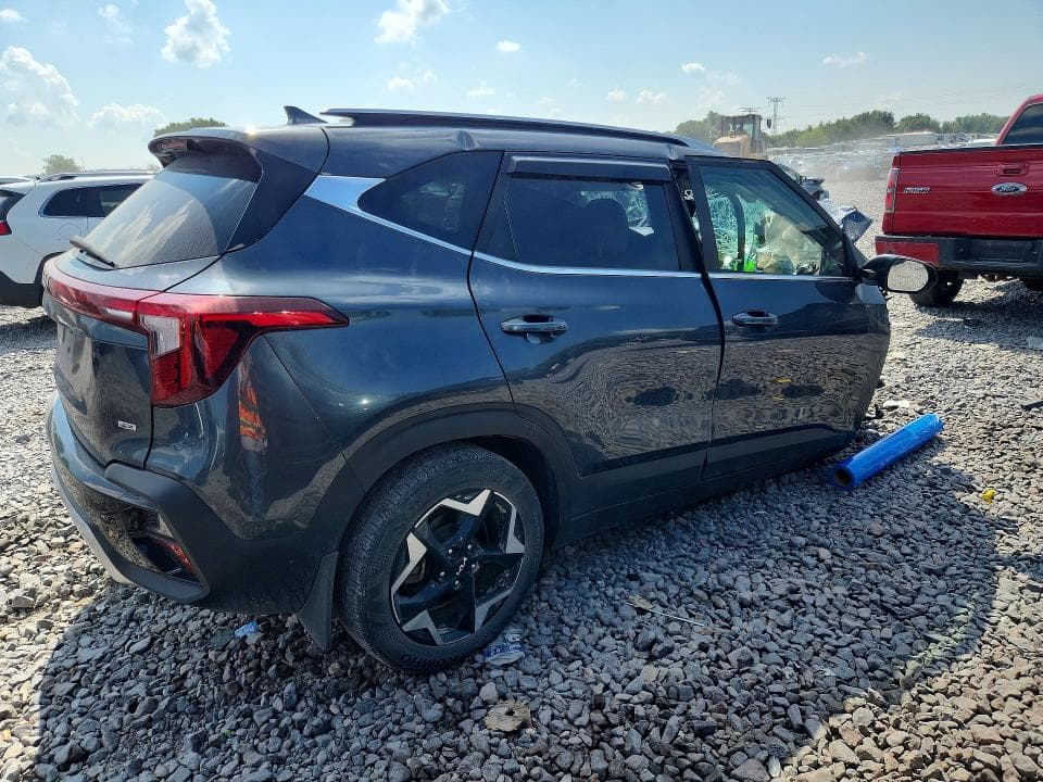2024 KIA SELTOS EX 3