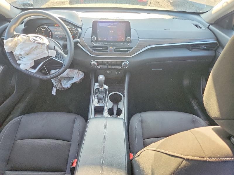 2024 NISSAN ALTIMA SV 8