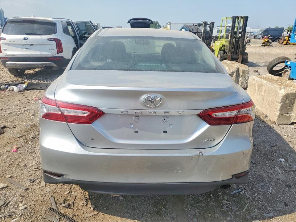 2018 TOYOTA CAMRY XLE XLE 6