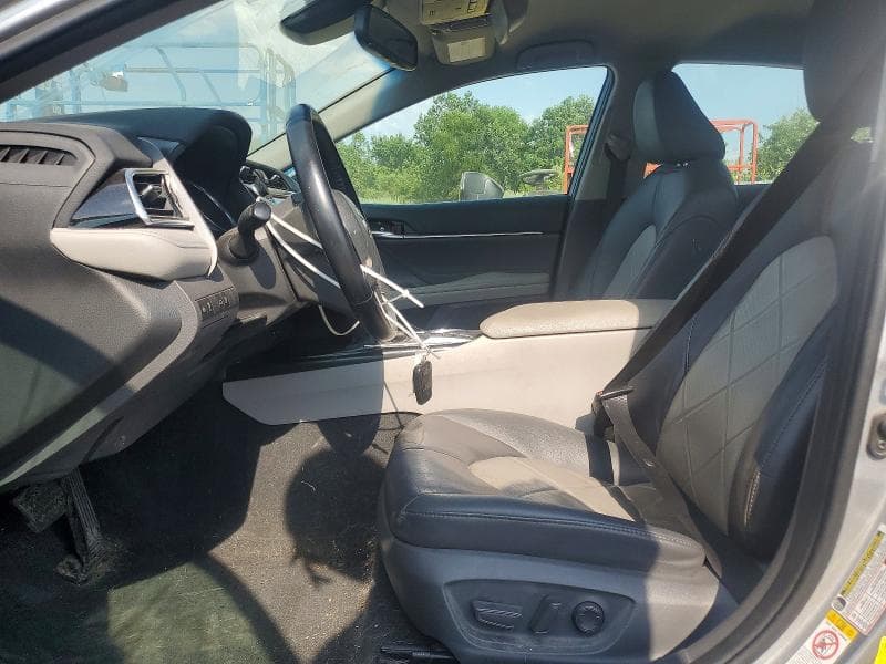 2018 TOYOTA CAMRY XLE XLE 7