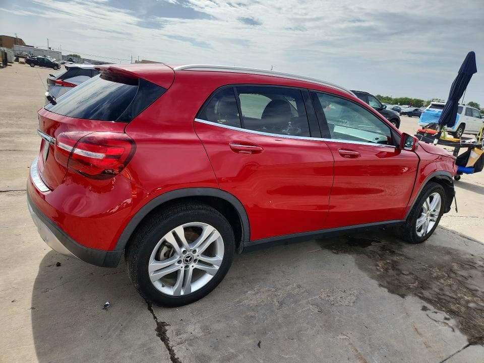 2019 MERCEDES-BENZ GLA 250 3