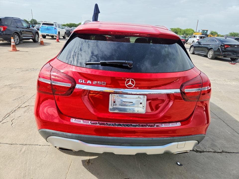 2019 MERCEDES-BENZ GLA 250 6