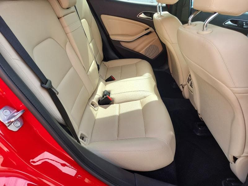 2019 MERCEDES-BENZ GLA 250 10