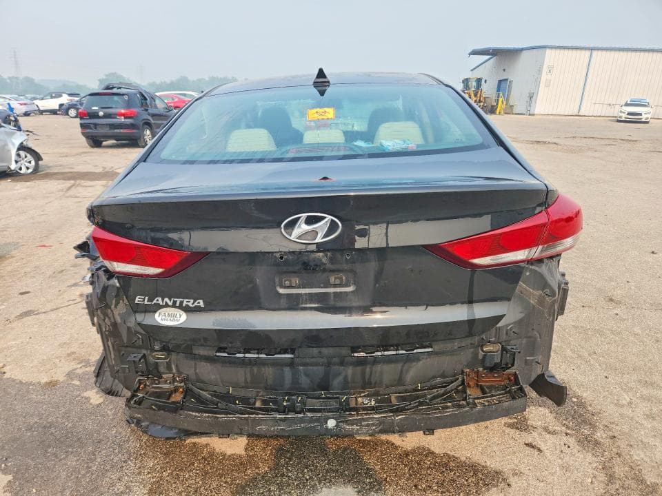 2017 HYUNDAI ELANTRA SE 6