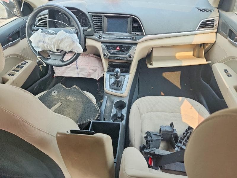 2017 HYUNDAI ELANTRA SE 8
