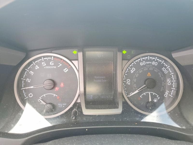 2017 TOYOTA TACOMA SR5 V6 9