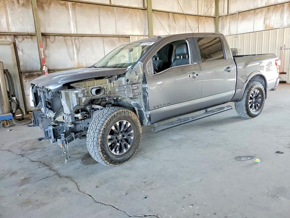 2017 NISSAN TITAN PRO-4X - 1
