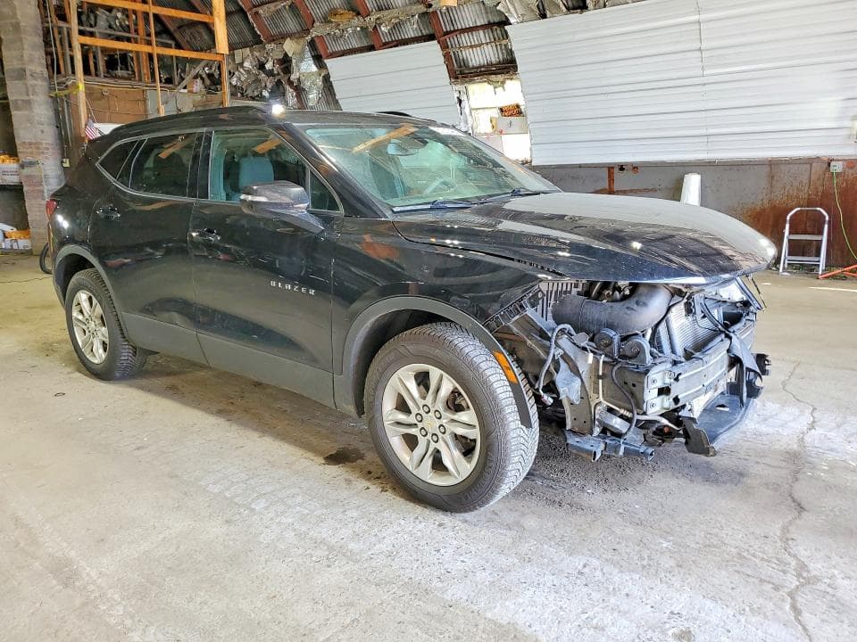 2021 CHEVROLET BLAZER 2LT 4