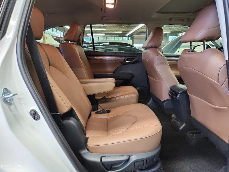 2025 TOYOTA HIGHLANDER HYBRID LIMITED 25TH EDITION LIMITED 25TH EDITION 11