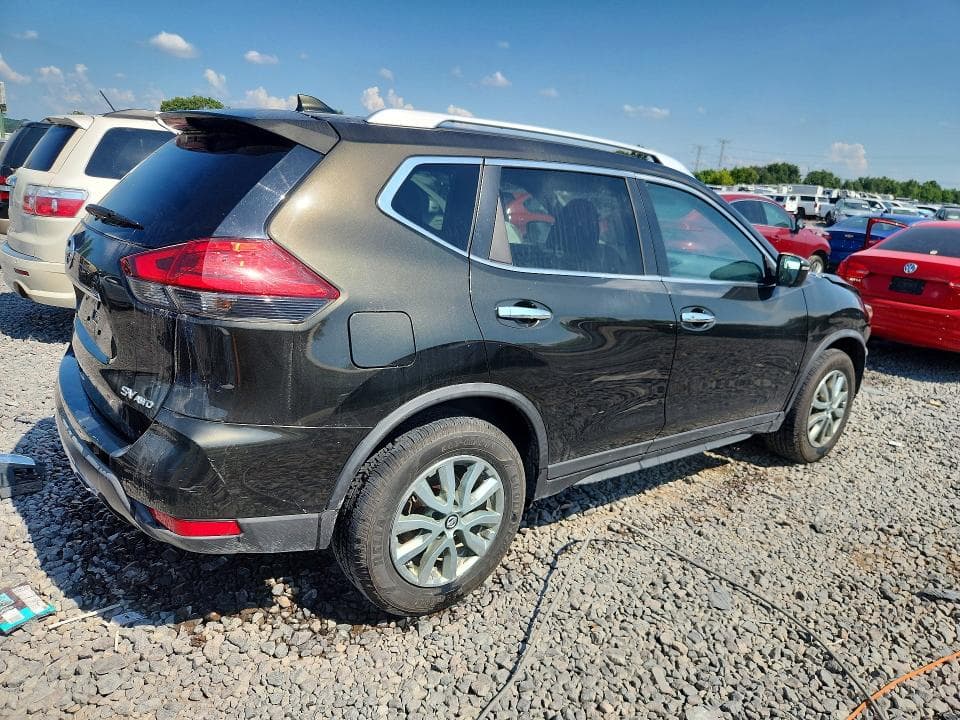2017 NISSAN ROGUE SV 3