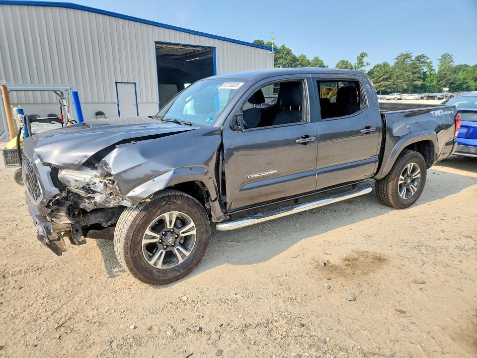 2018 TOYOTA TACOMA TRD SPORT - 1