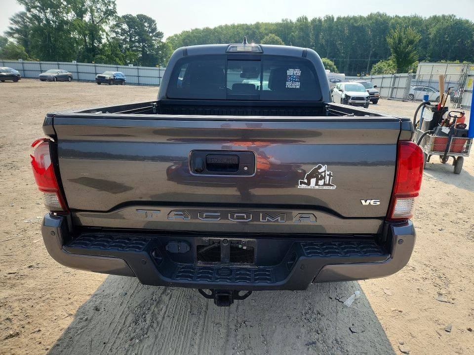 2018 TOYOTA TACOMA TRD SPORT 6