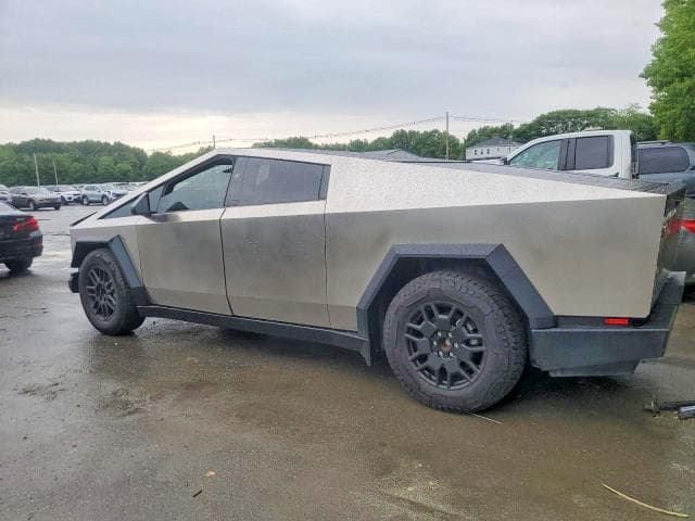 2024 TESLA CYBERTRUCK 2