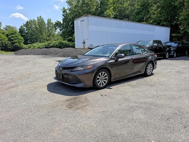 2018 TOYOTA CAMRY LE 2