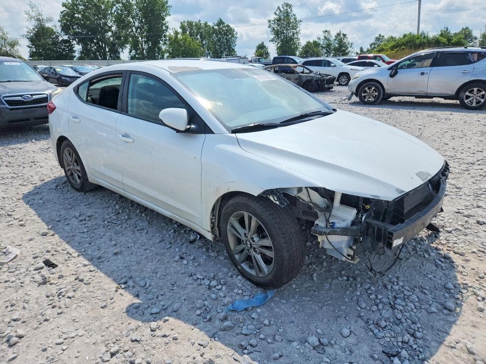 2018 HYUNDAI ELANTRA SEL 4