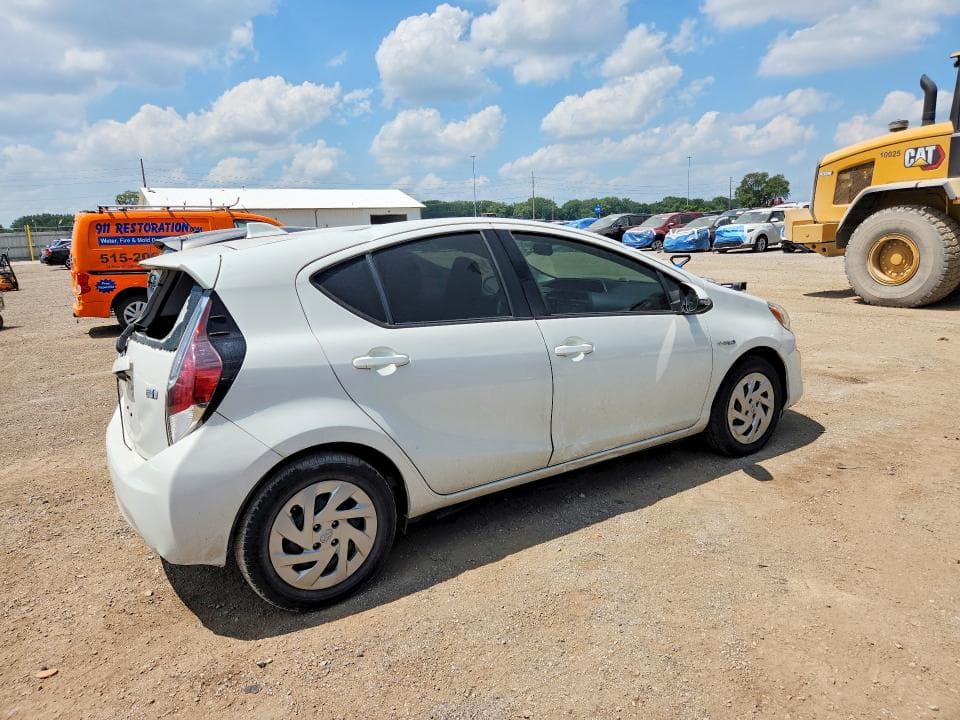 2016 TOYOTA PRIUS C TWO TWO 3