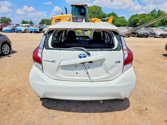 2016 TOYOTA PRIUS C TWO TWO 6