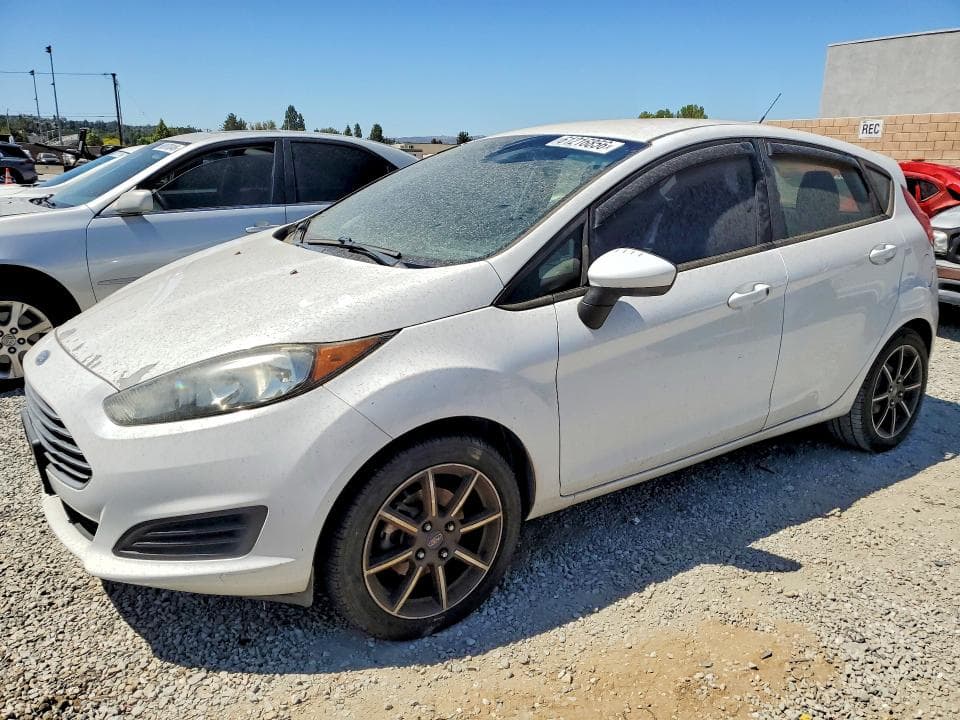 2017 FORD FIESTA SE 1