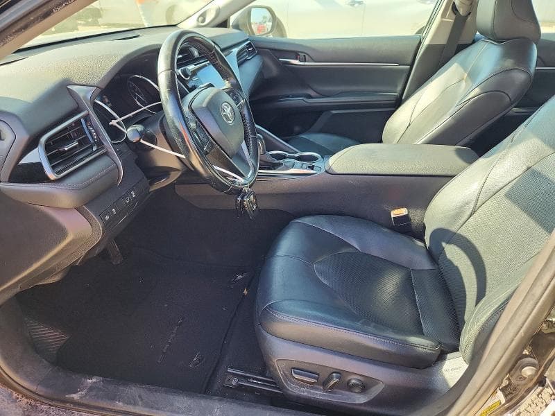 2020 TOYOTA CAMRY XLE 7