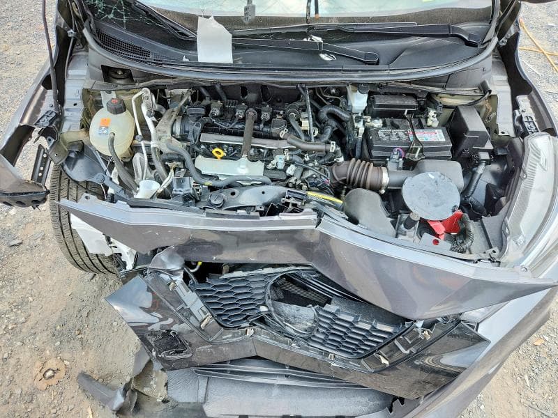 2022 NISSAN VERSA SR 11