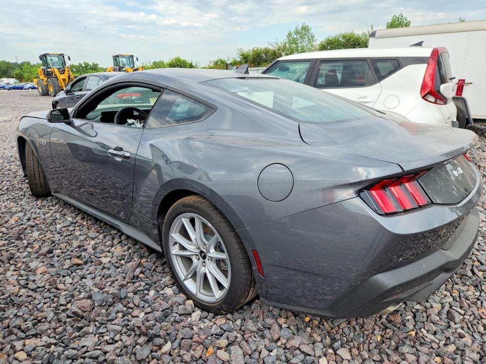 2026 FORD MUSTANG GT 2
