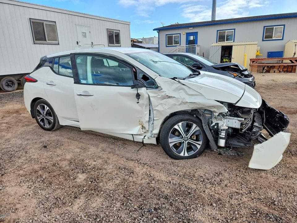 2021 NISSAN LEAF SV 4
