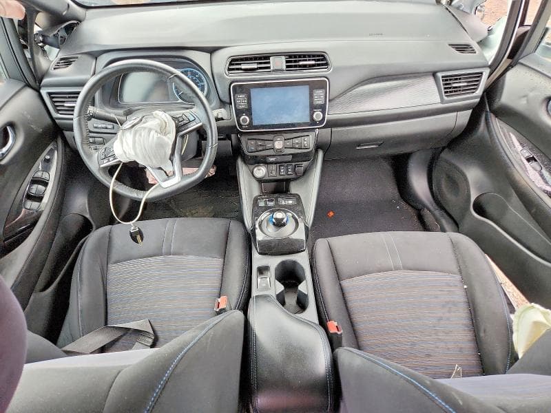 2021 NISSAN LEAF SV 8