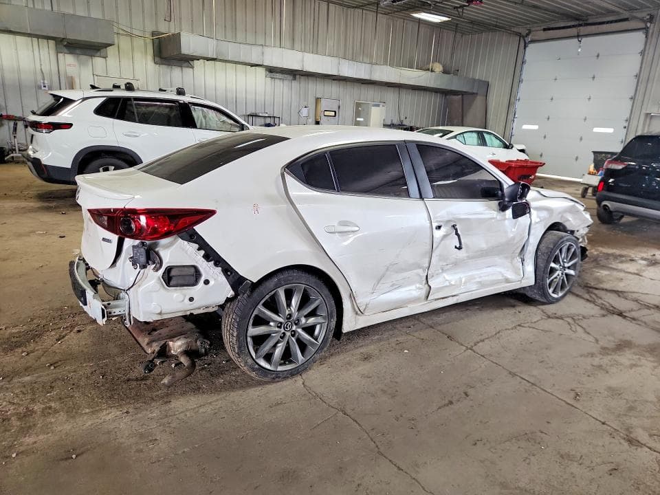2018 MAZDA 3 TOURING 3