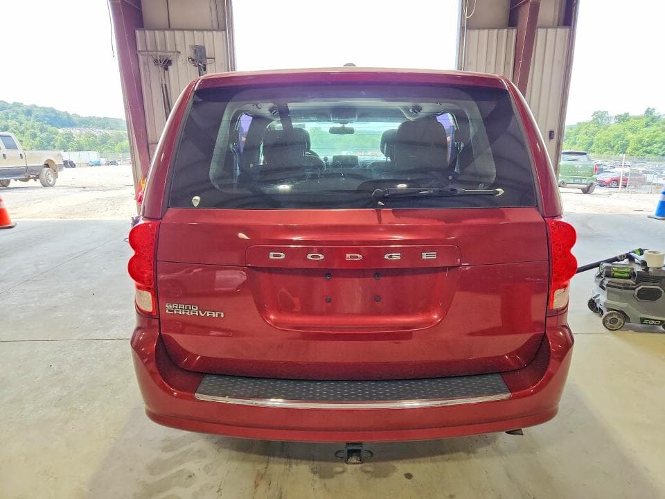 2016 DODGE GRAND CARAVAN SE 6